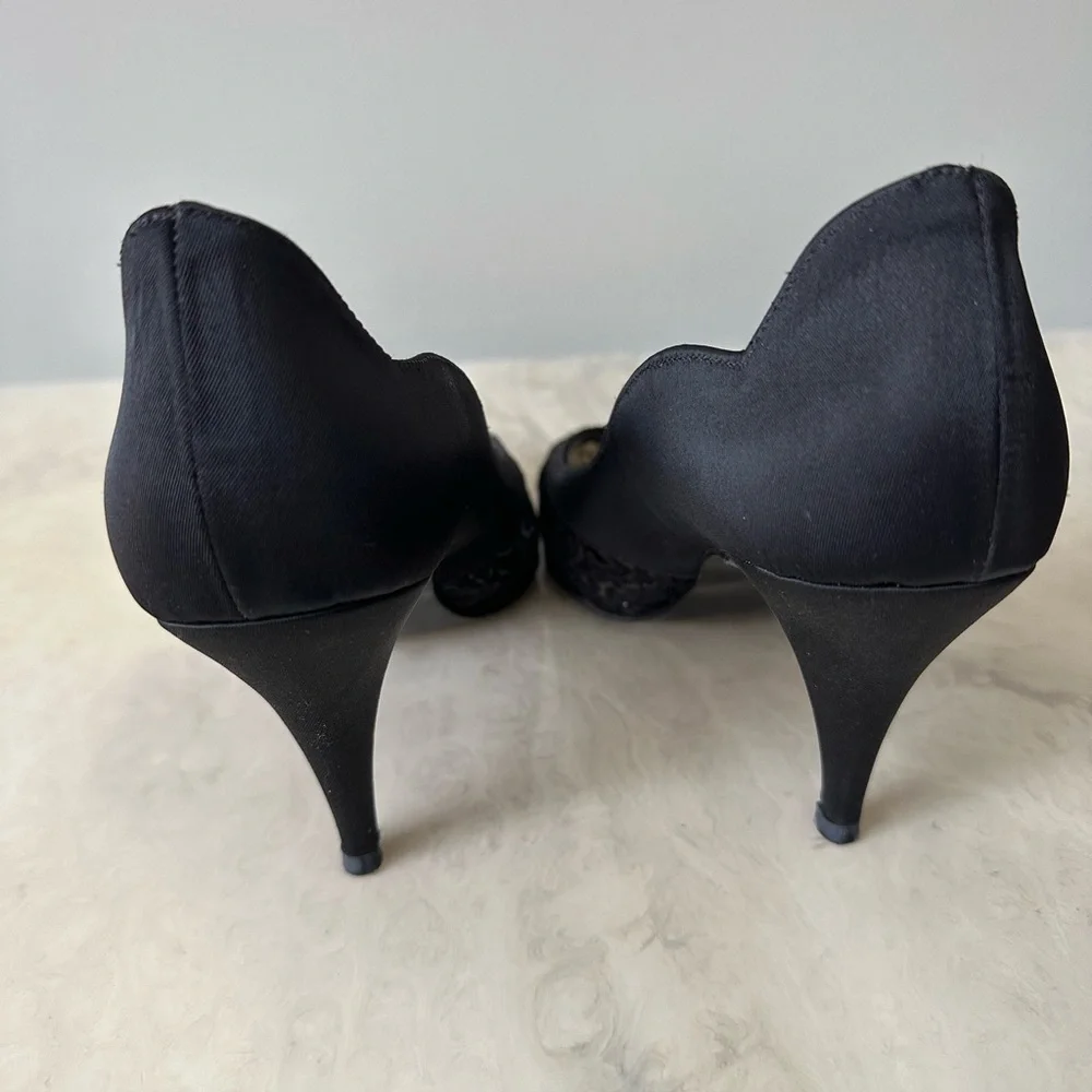 Vintage Pimento Satin and Lace Heels - Picture 3 of 5
